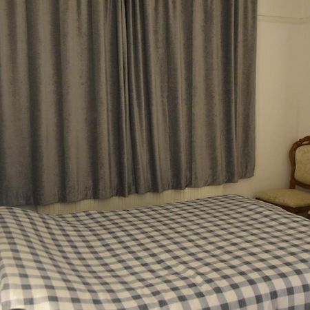 Clarendon House Hotel ลูตัน ภายนอก รูปภาพ